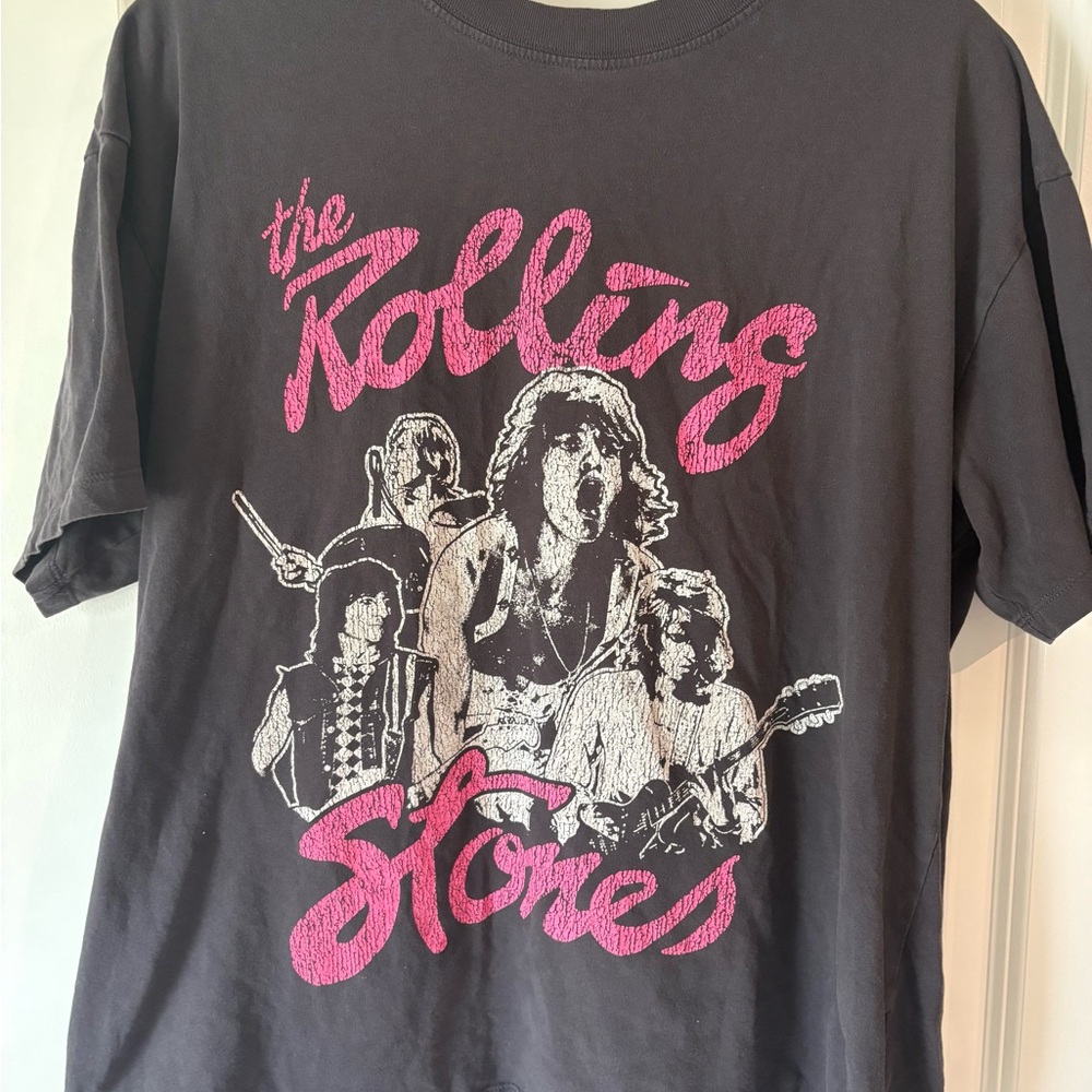 H&M Black and Pink Short Sleeve Tees